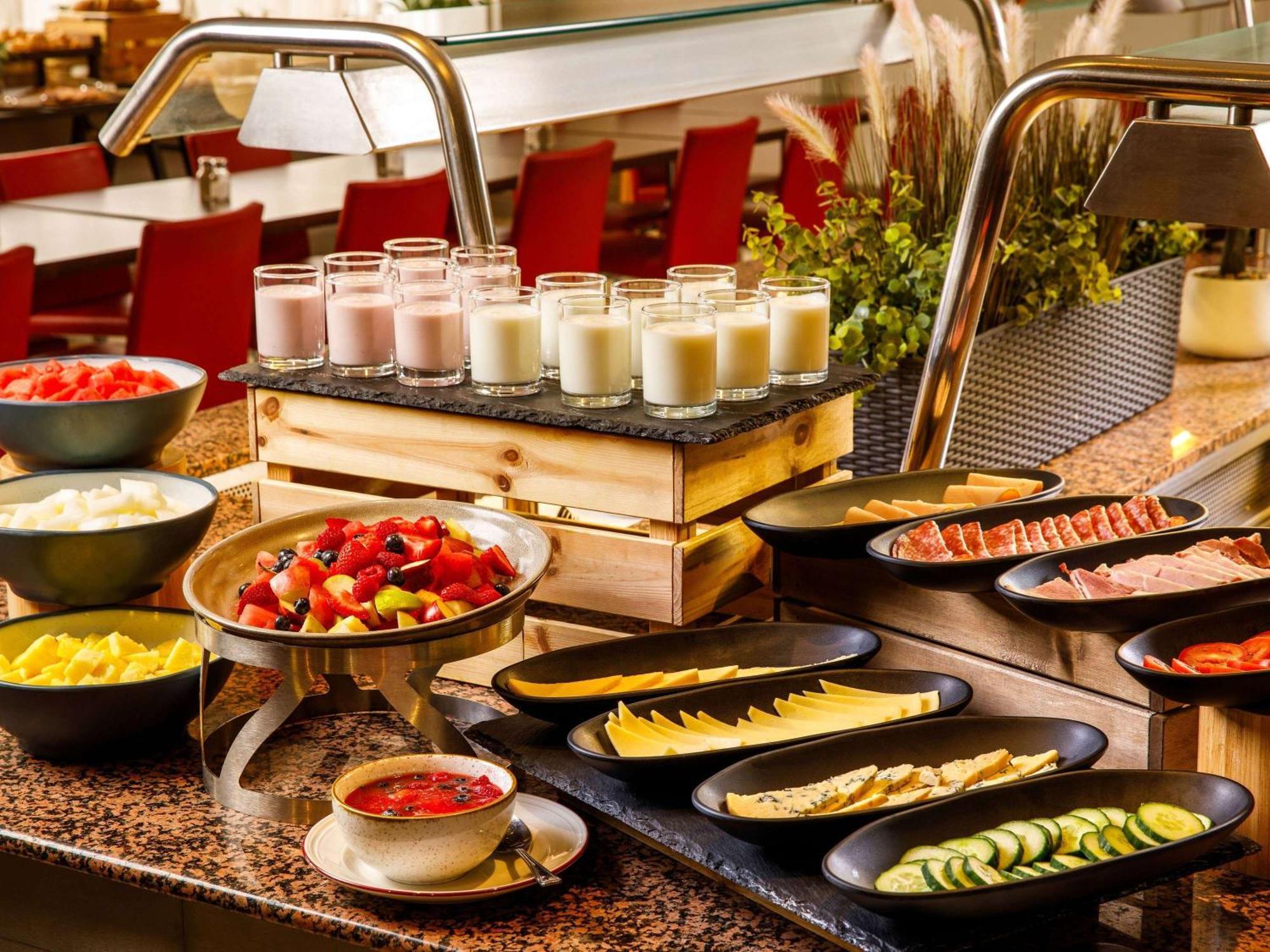 Mercure Cardiff North Hotel Eksteriør billede