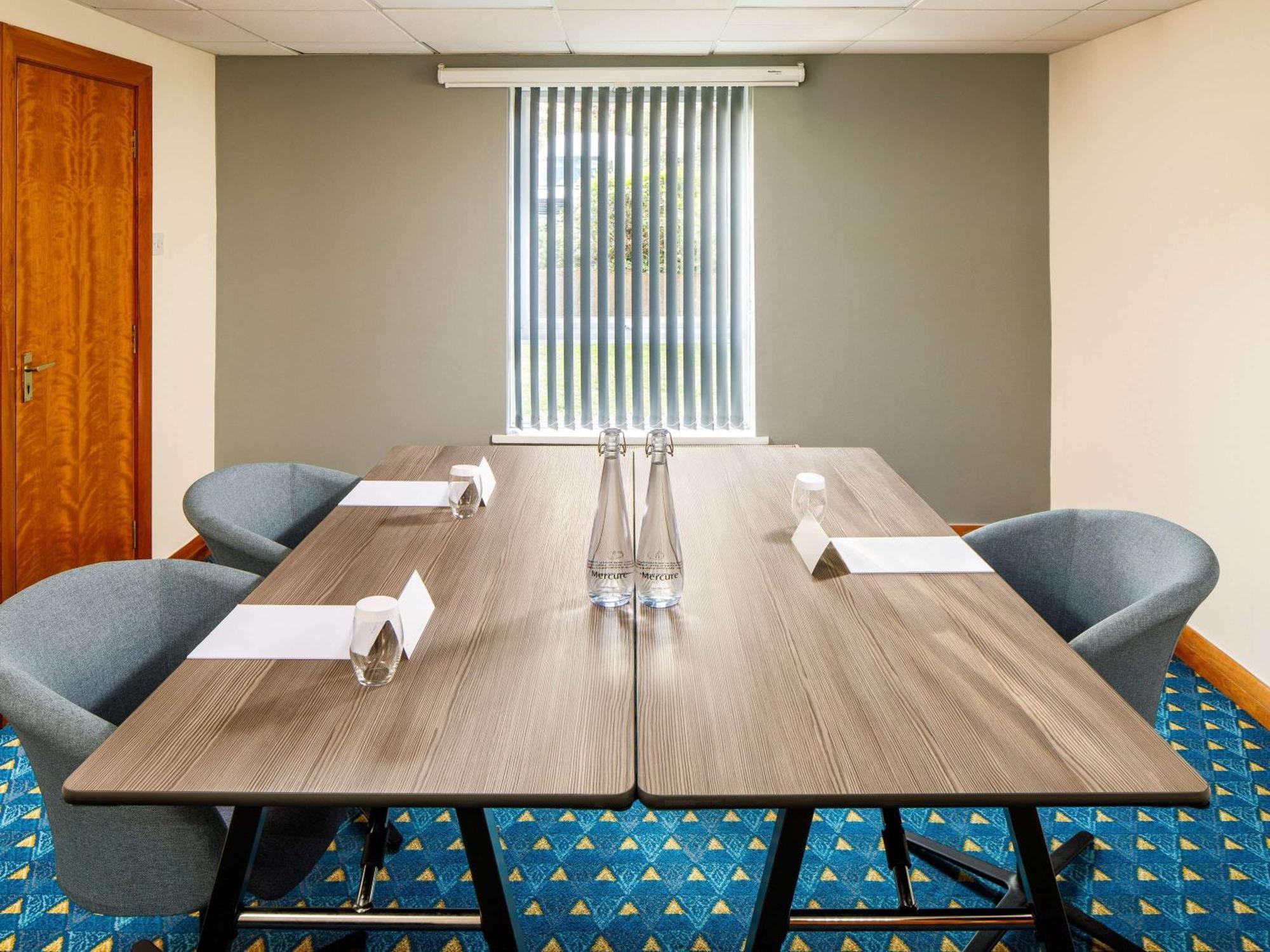Mercure Cardiff North Hotel Eksteriør billede