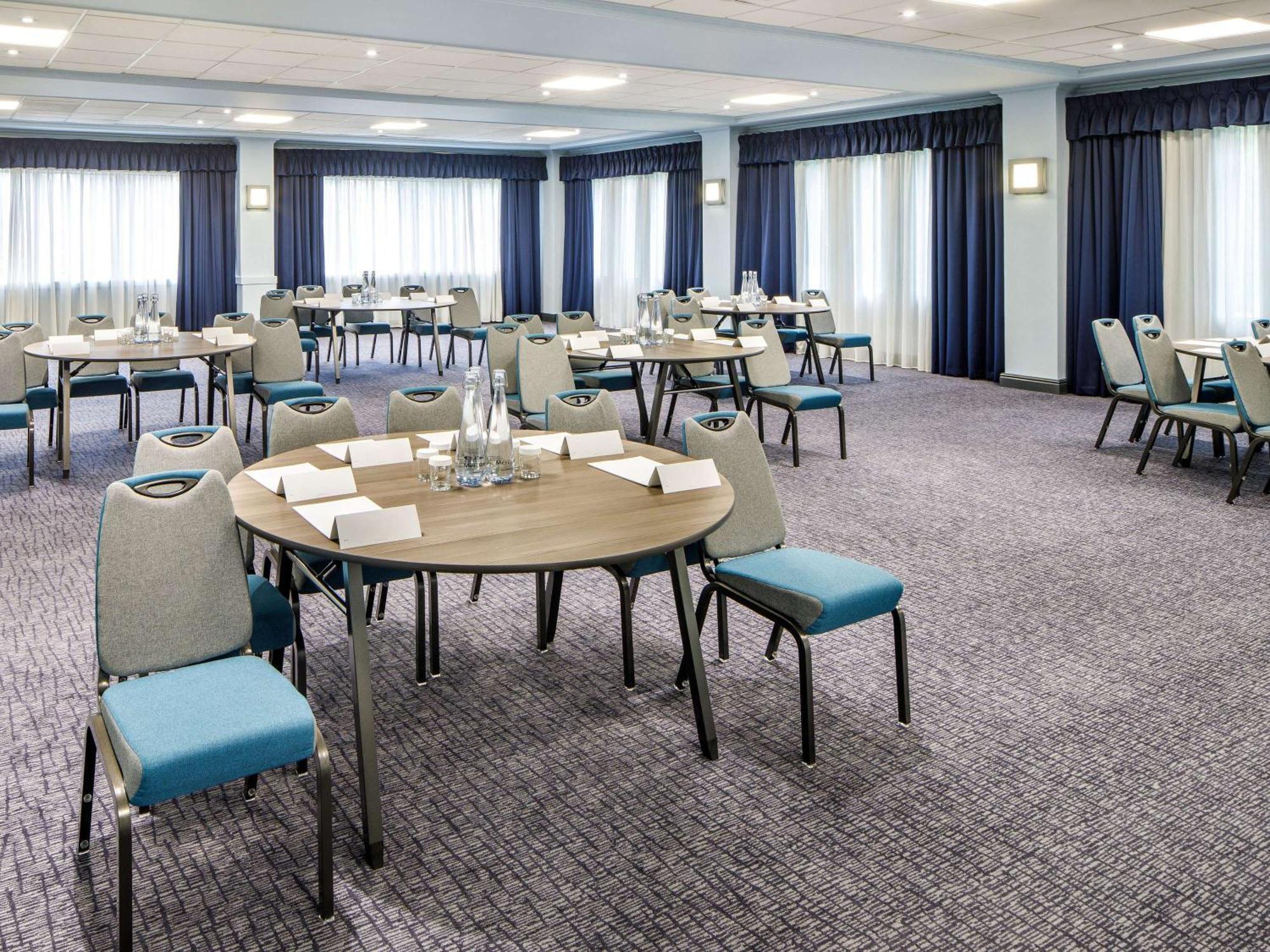 Mercure Cardiff North Hotel Eksteriør billede